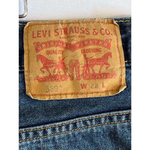 Levi's 569 Men's 44 Denim Shorts Loose Fit Straight 90's Y2K Bermuda Vintage - Picture 1 of 11